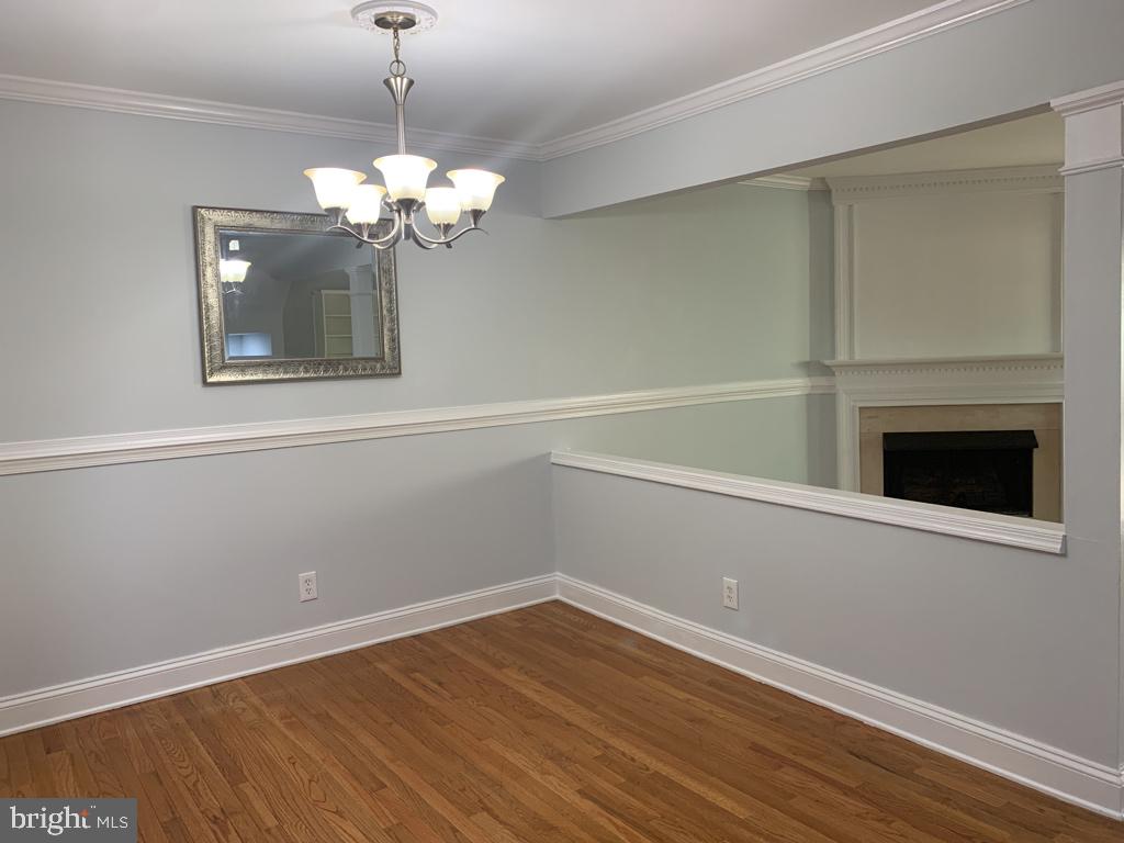 PARADISE - Residential Lease