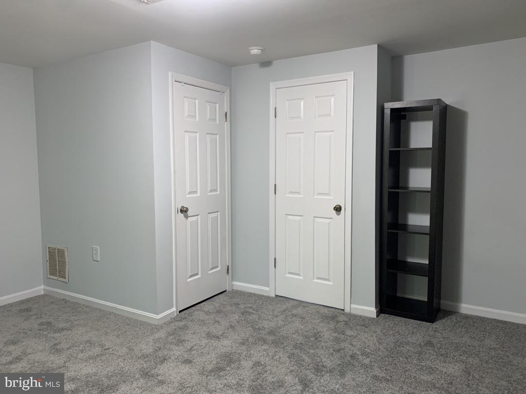 PARADISE - Residential Lease