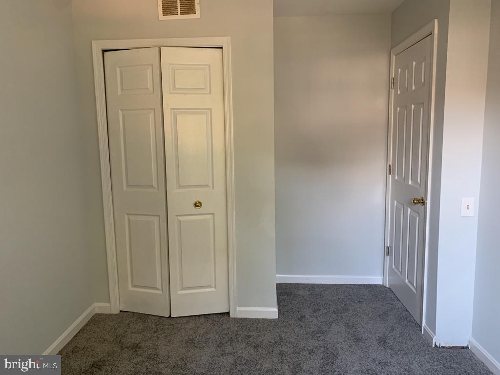 PARADISE - Residential Lease