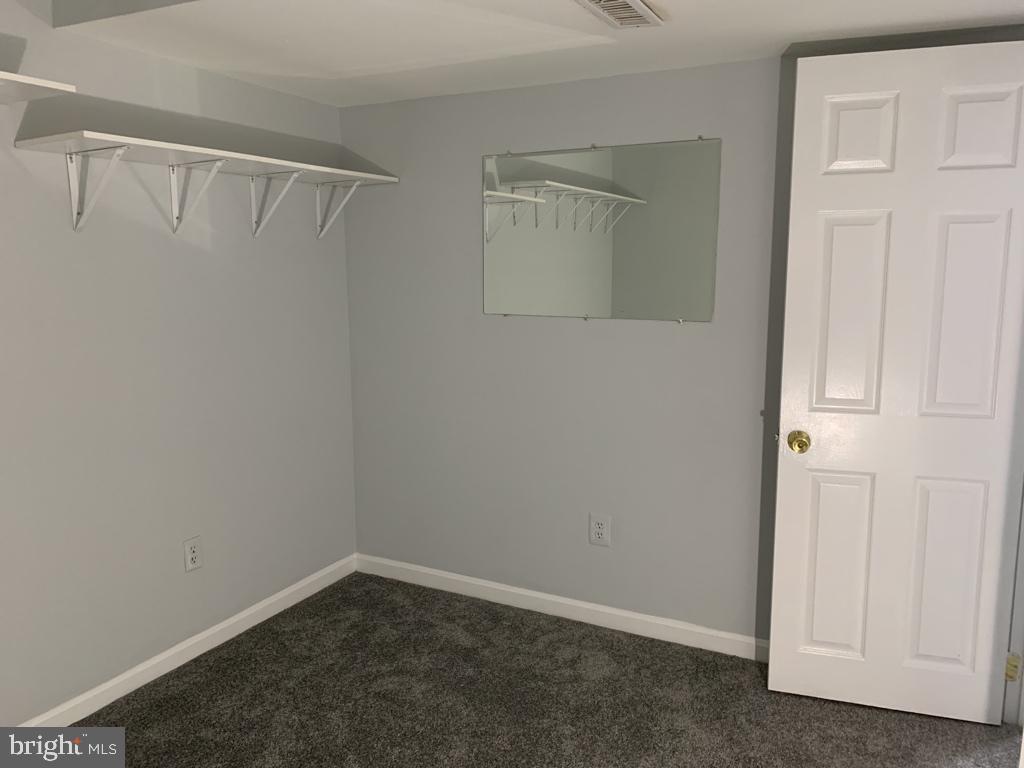 PARADISE - Residential Lease