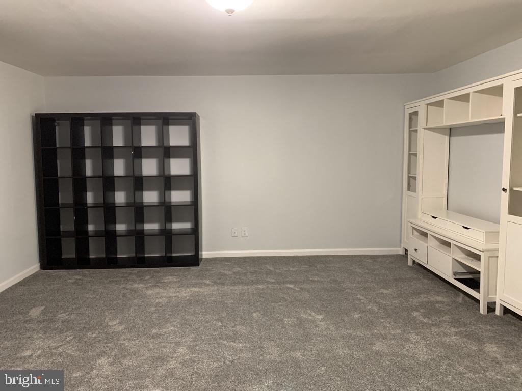 PARADISE - Residential Lease