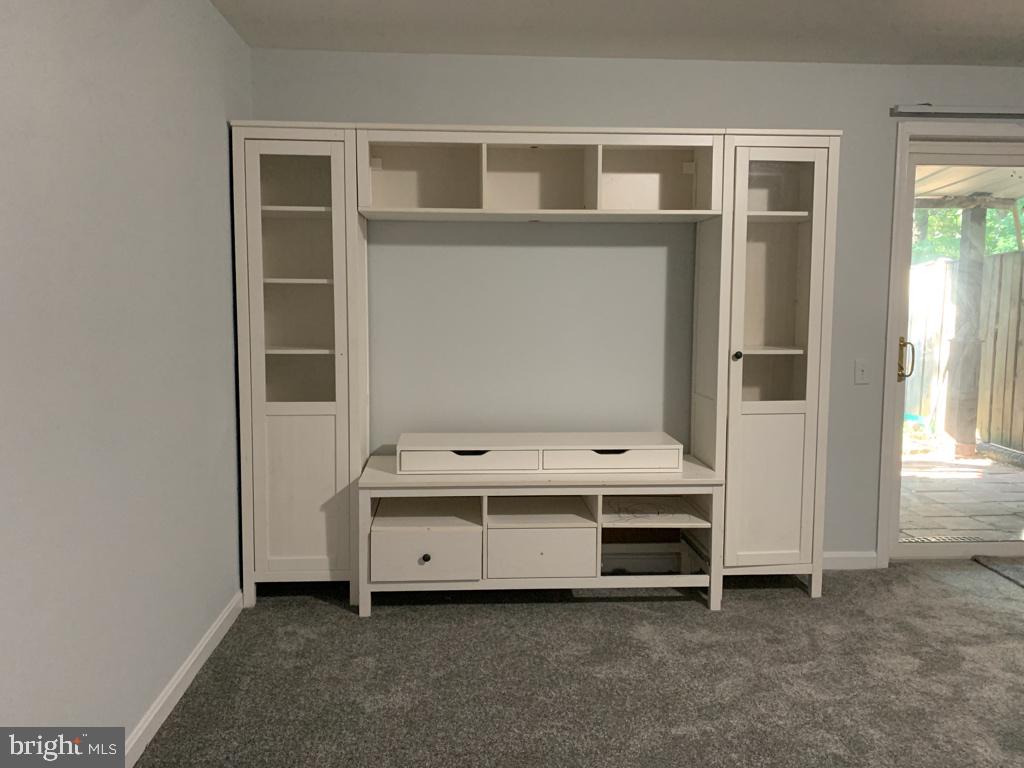 PARADISE - Residential Lease