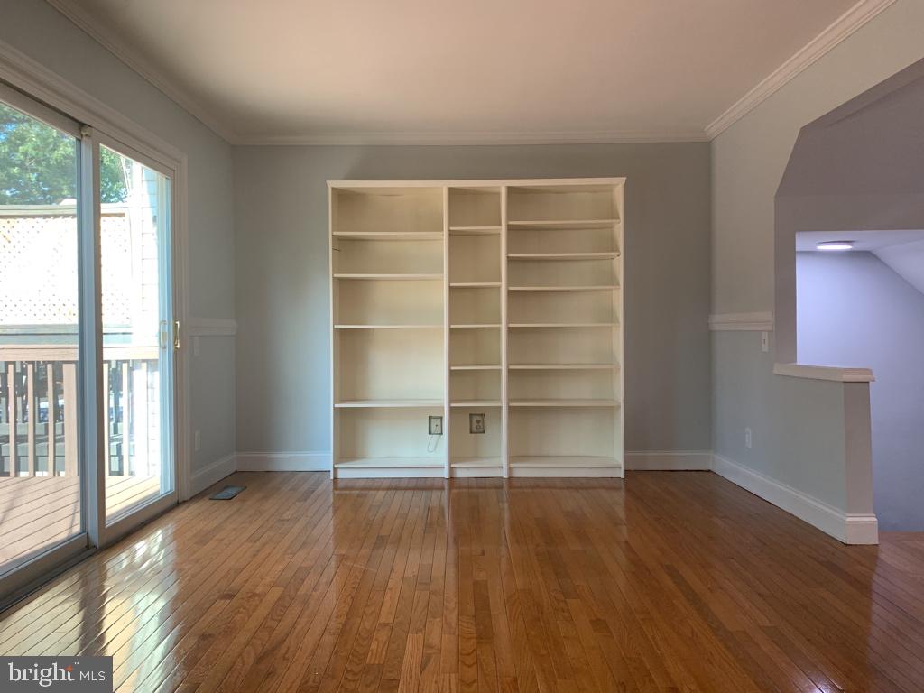 PARADISE - Residential Lease