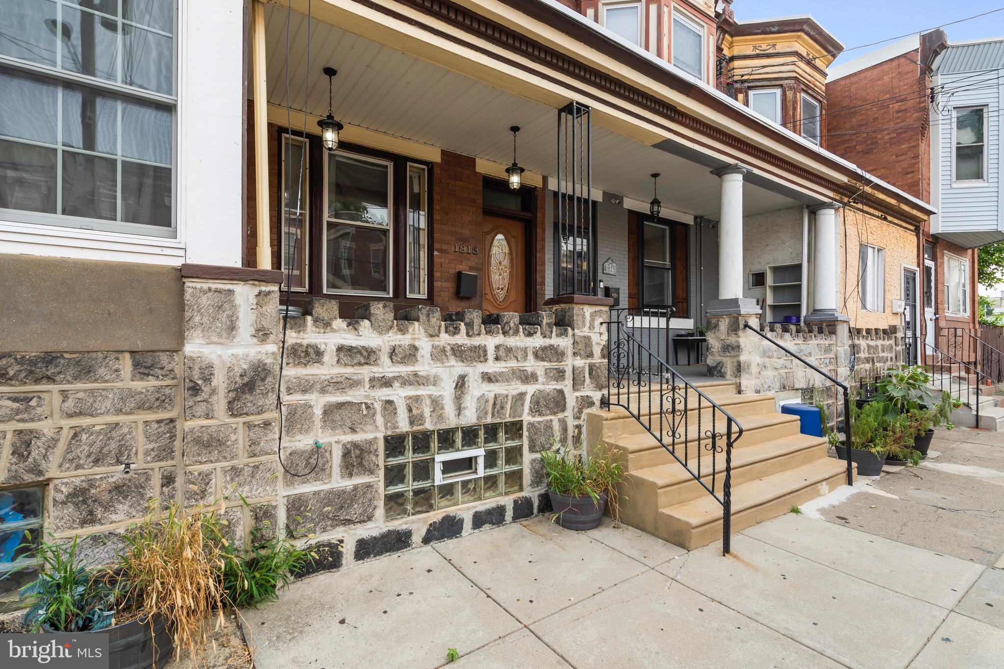 PHILADELPHIA - Residential