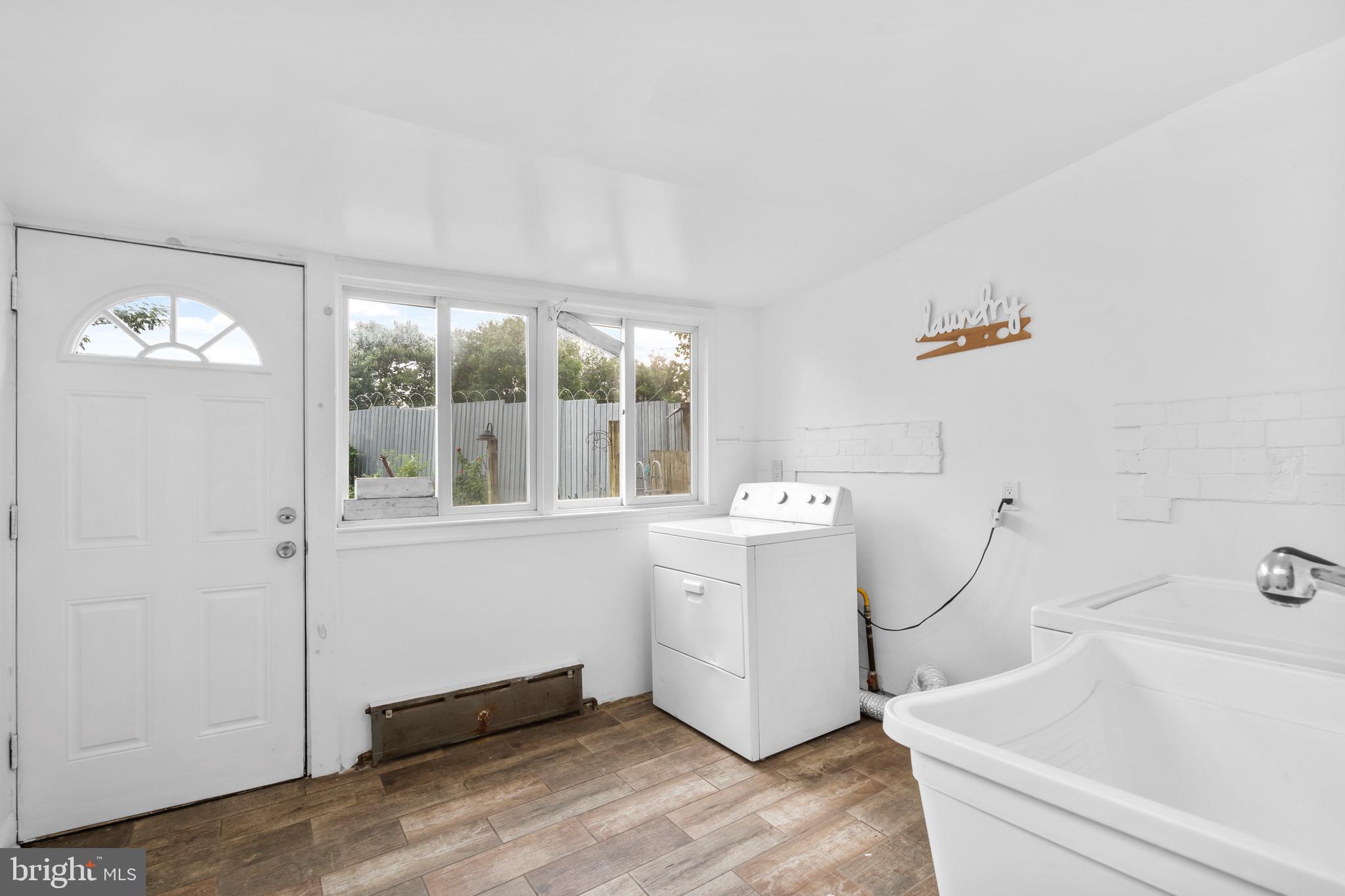 PHILADELPHIA - Residential