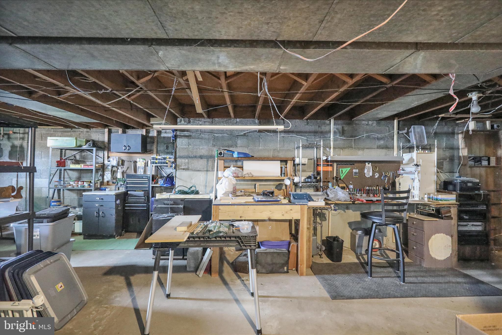 MOHNTON LAWN - Residential