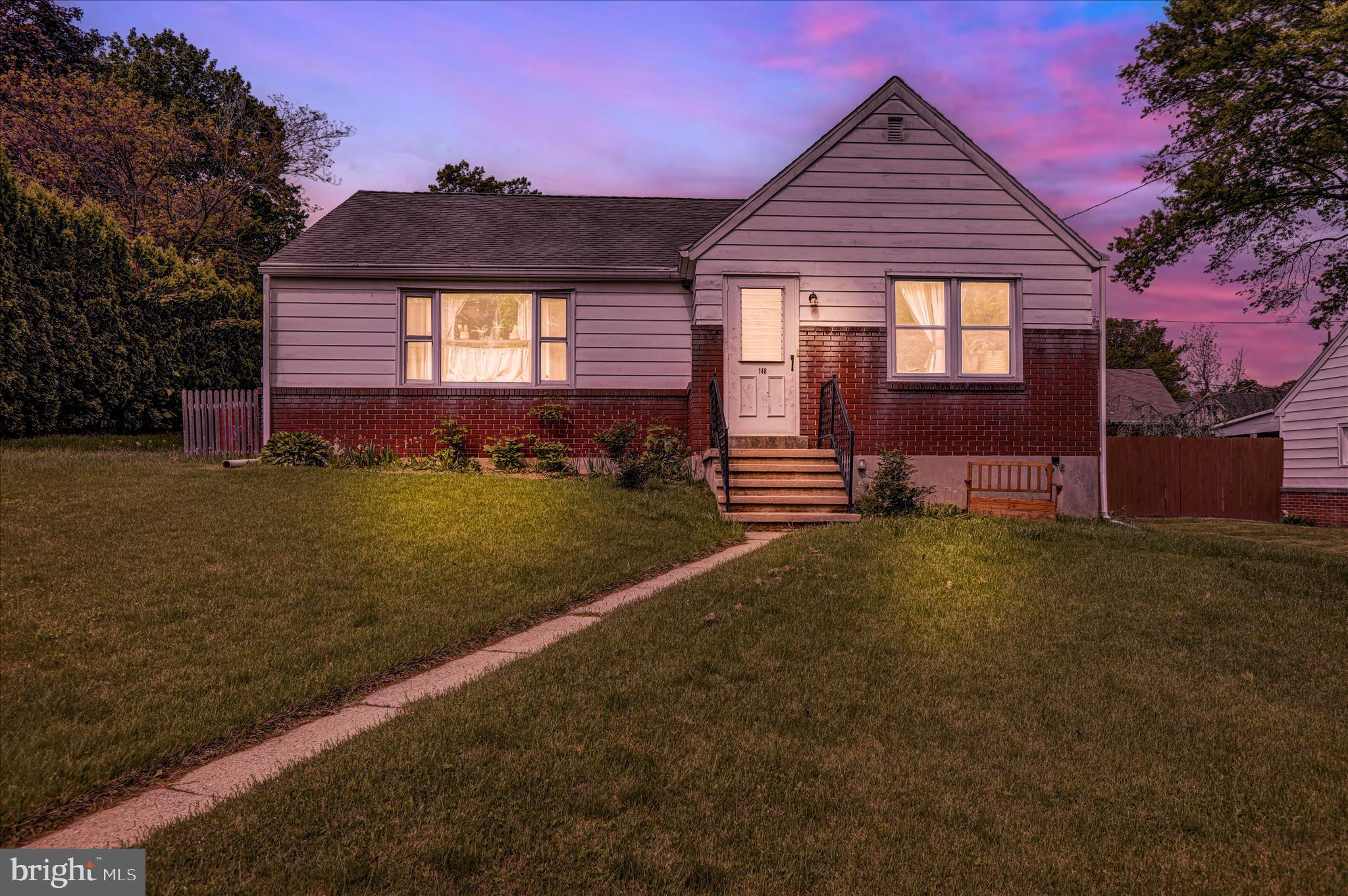 MOHNTON LAWN - Residential