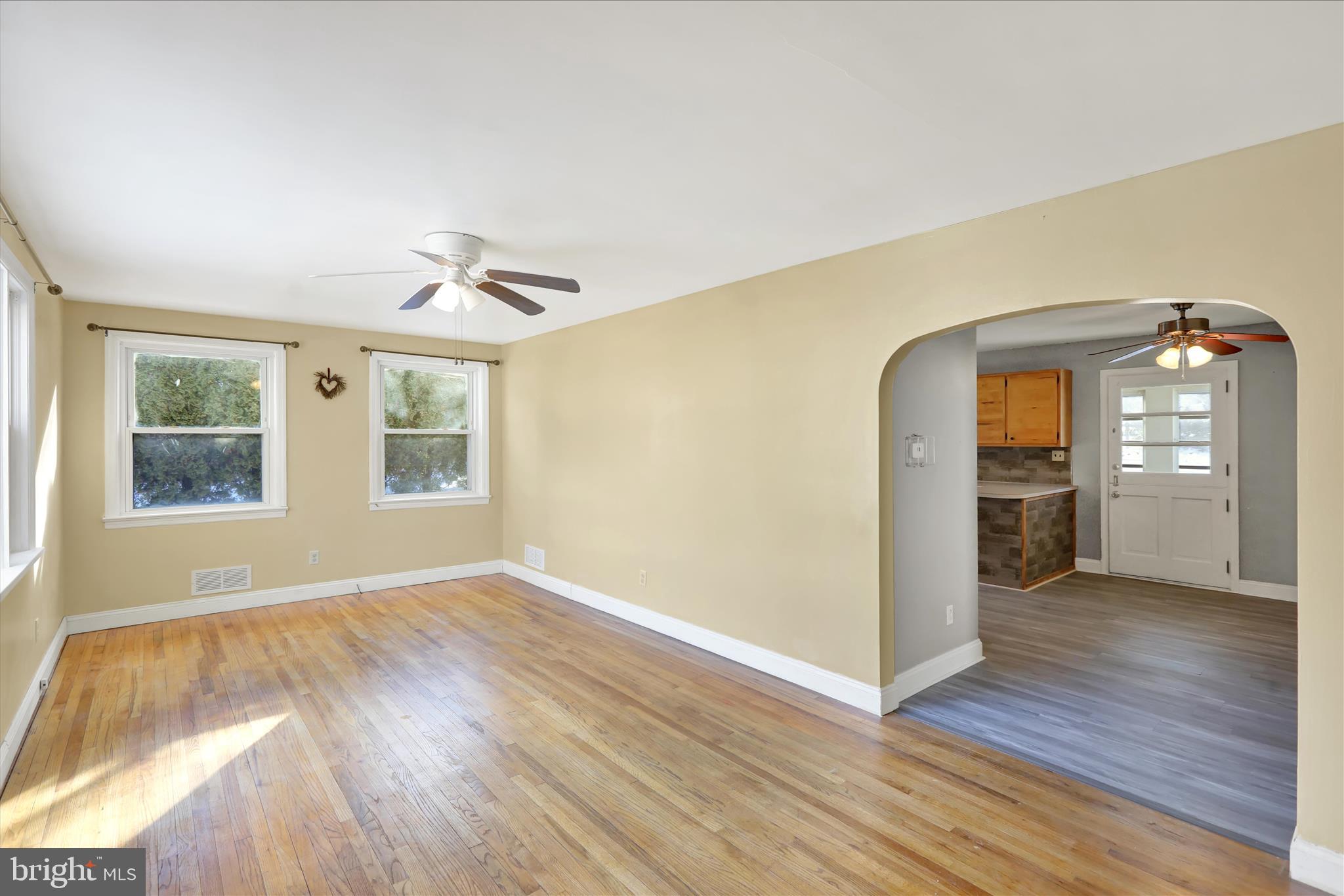 MOHNTON LAWN - Residential