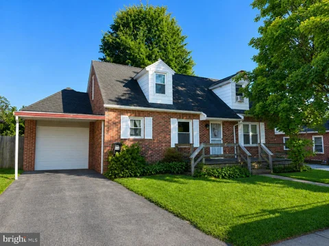 MLS: PAYK2104702