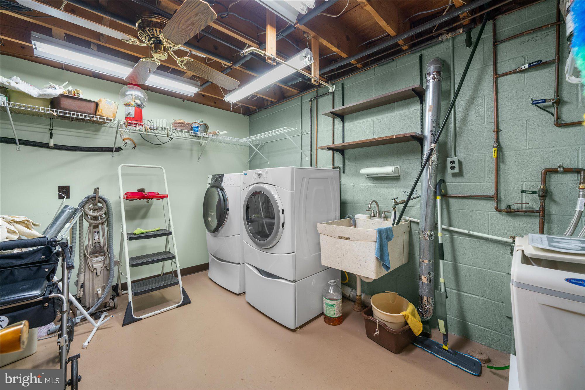 RIVERVIEW PARK - Residential