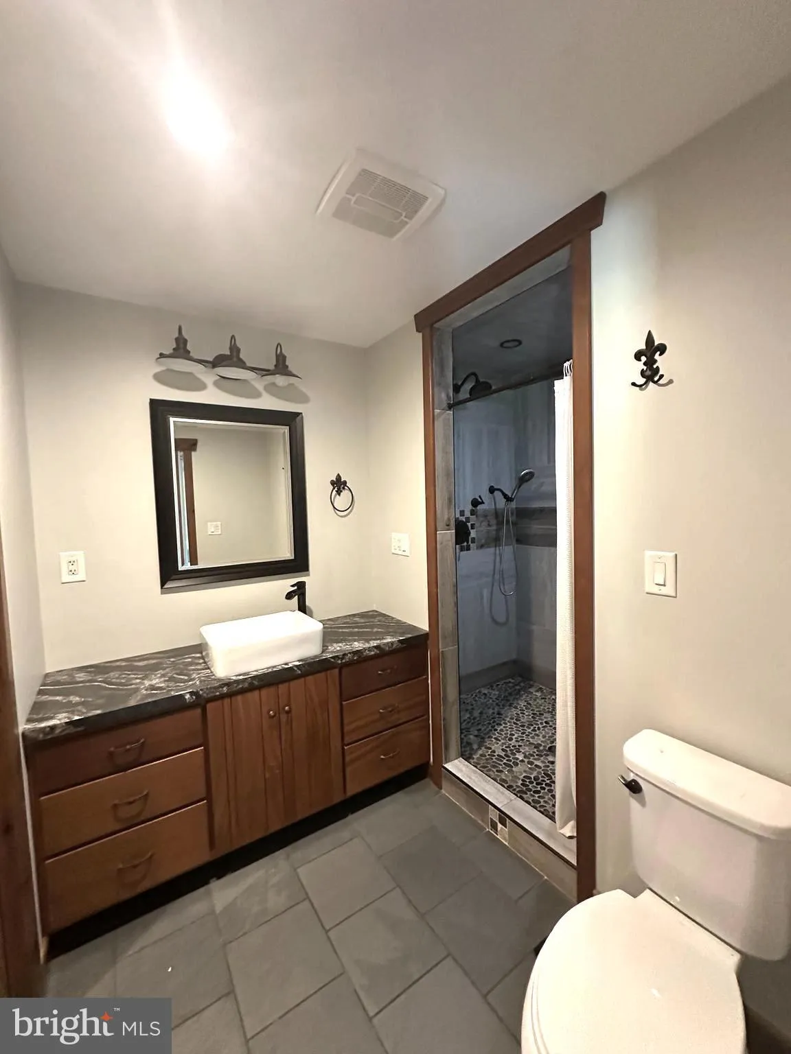 Frederick, Maryland 21703, United States, 2 Bedrooms Bedrooms, ,2 BathroomsBathrooms,Residential,Active,123505