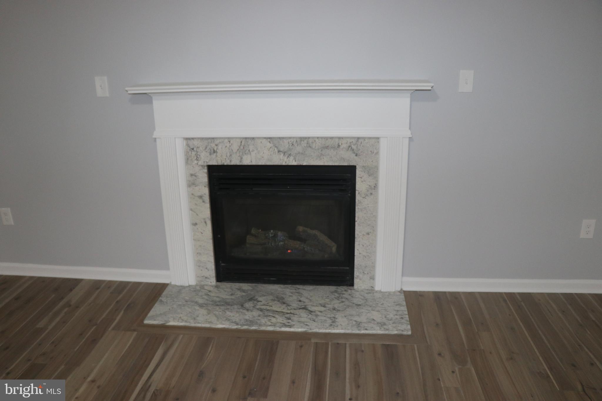 ROLLING MEADOWS SUB - Residential