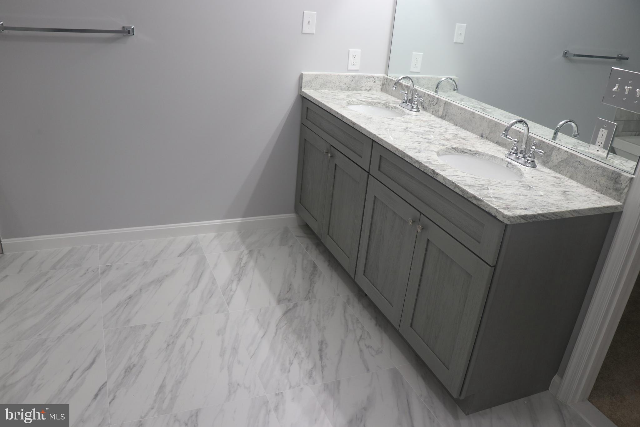 ROLLING MEADOWS SUB - Residential