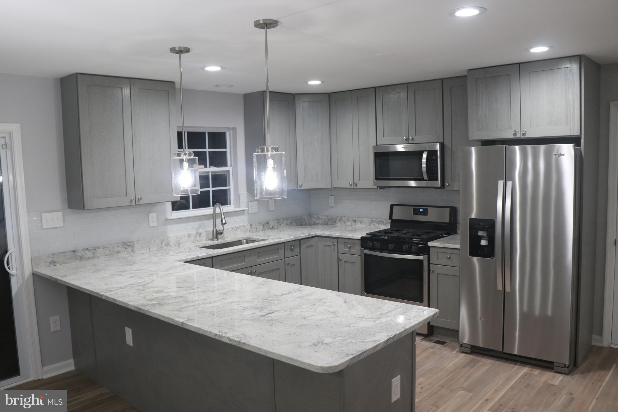 ROLLING MEADOWS SUB - Residential