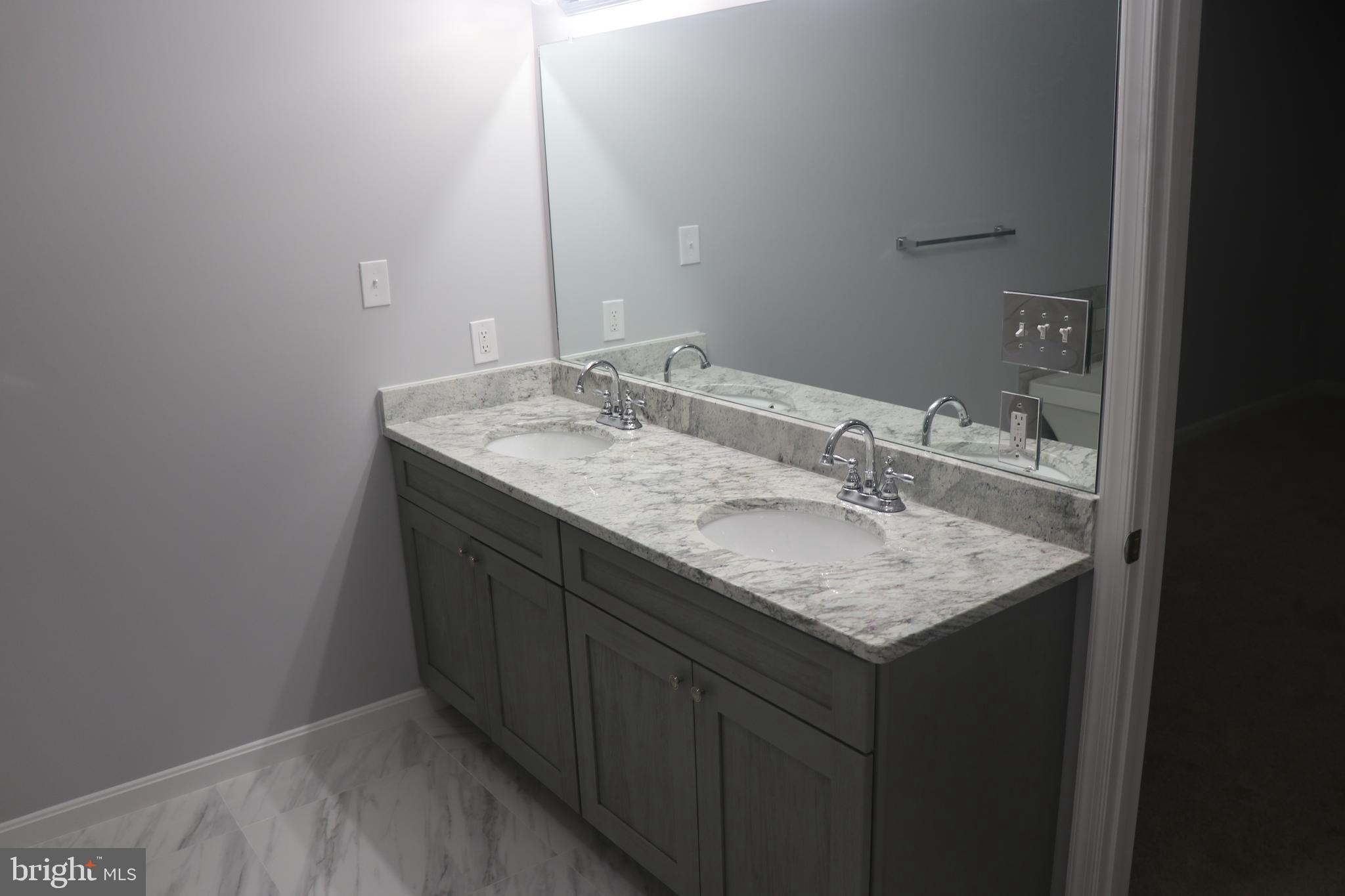 ROLLING MEADOWS SUB - Residential