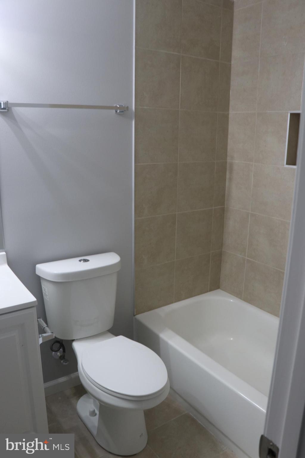 ROLLING MEADOWS SUB - Residential