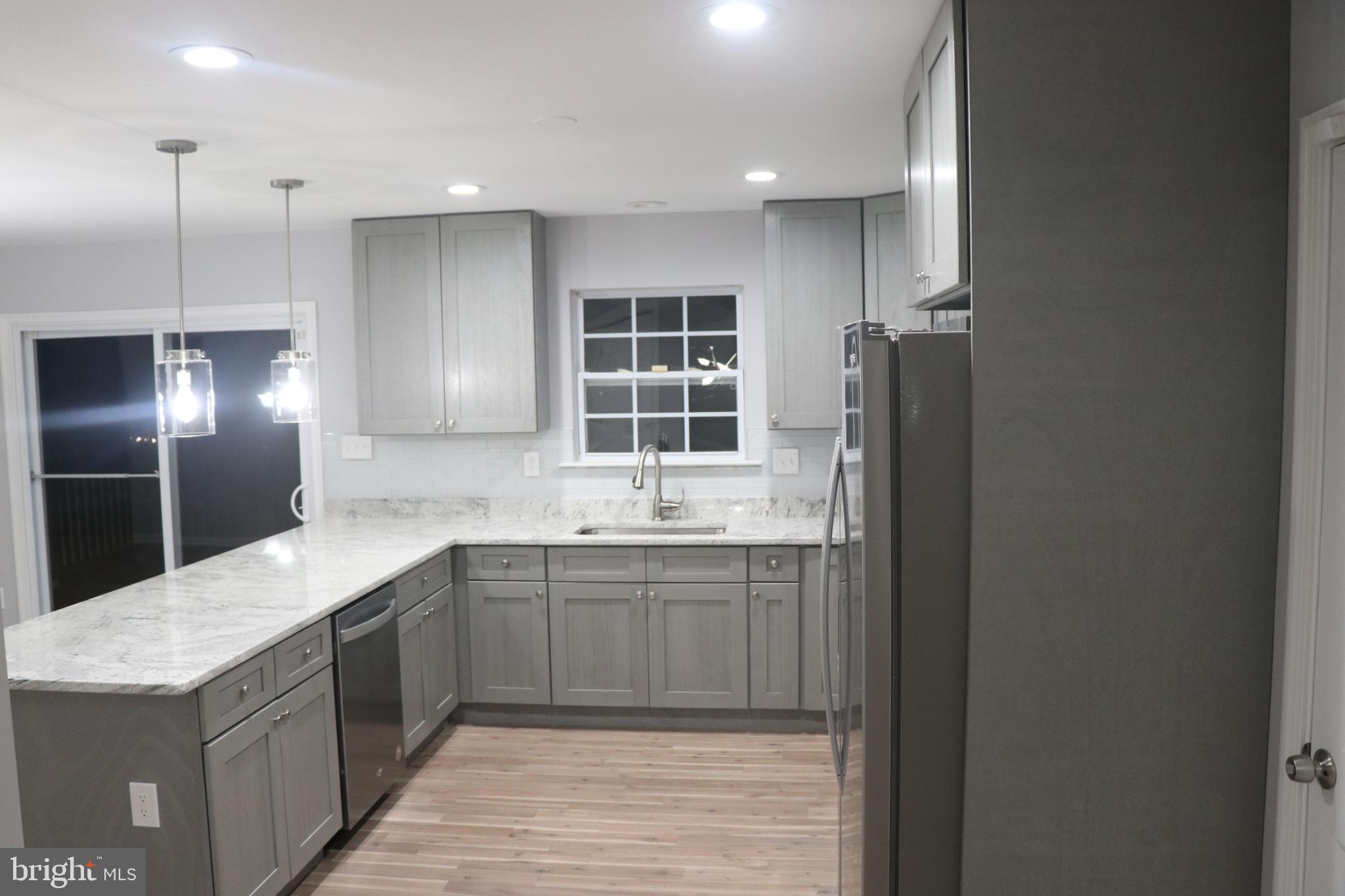 ROLLING MEADOWS SUB - Residential