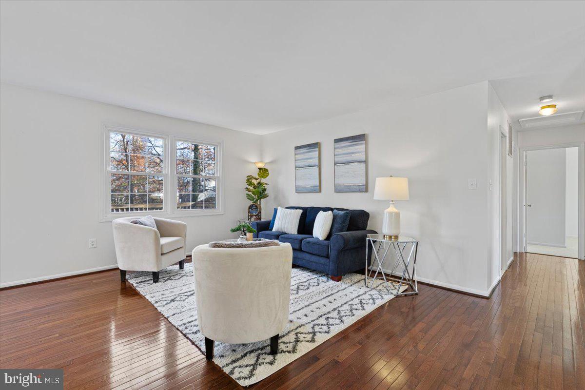 LYNNBROOK - Residential