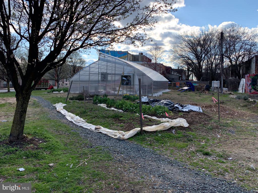 FRANKLIN SQUARE HISTORIC DISTRICT - Residential