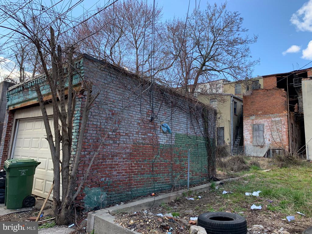 FRANKLIN SQUARE HISTORIC DISTRICT - Residential