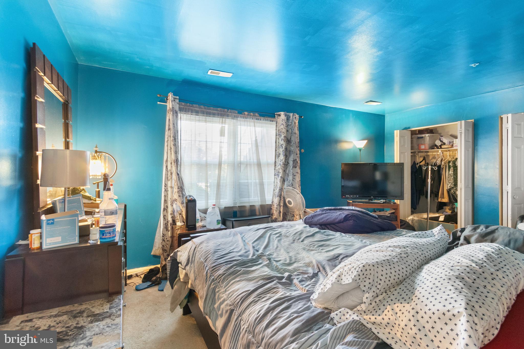 FOUNDERS WOODS CONDO - Residential