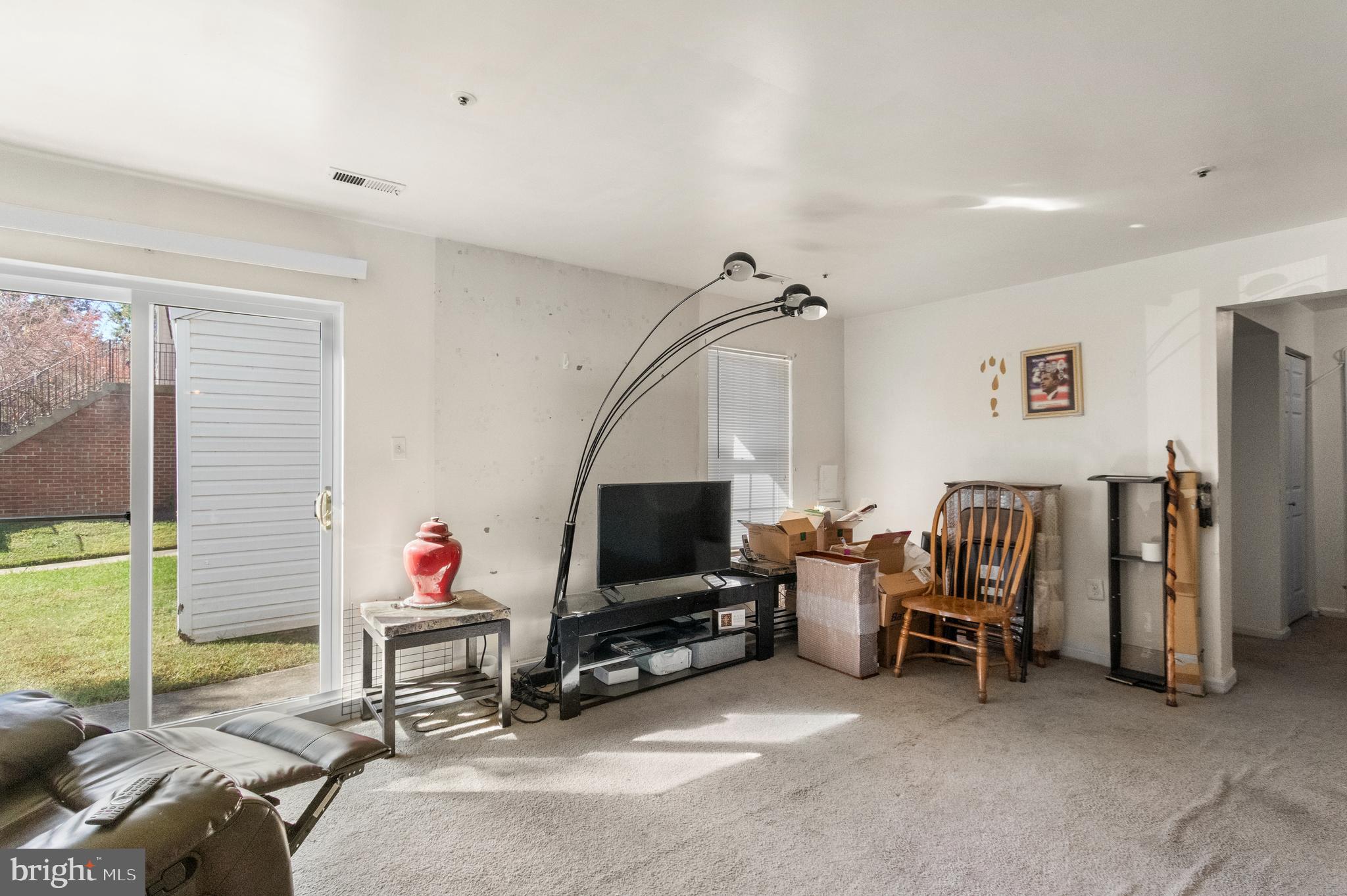 FOUNDERS WOODS CONDO - Residential