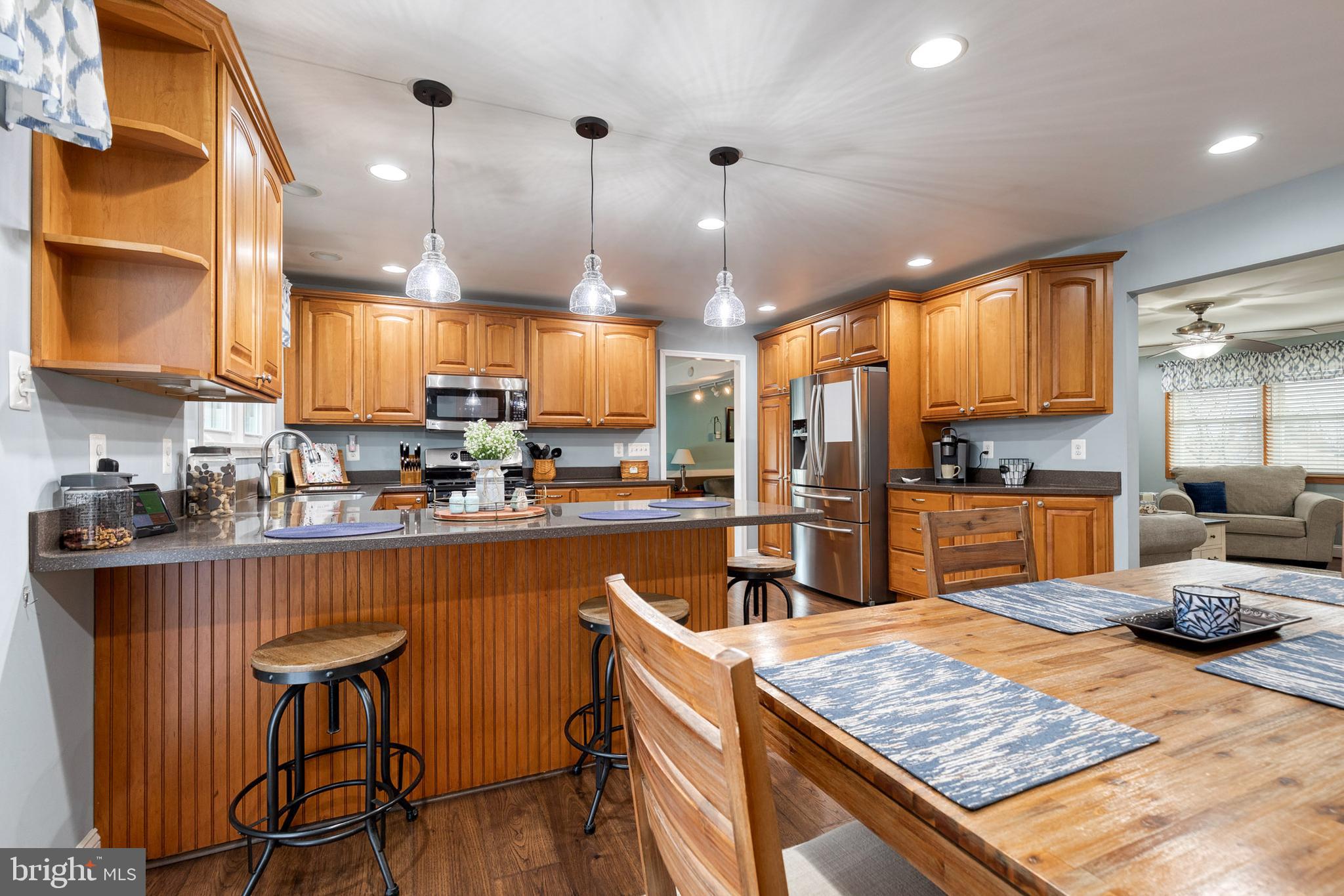 CANTONSVILLE - Residential