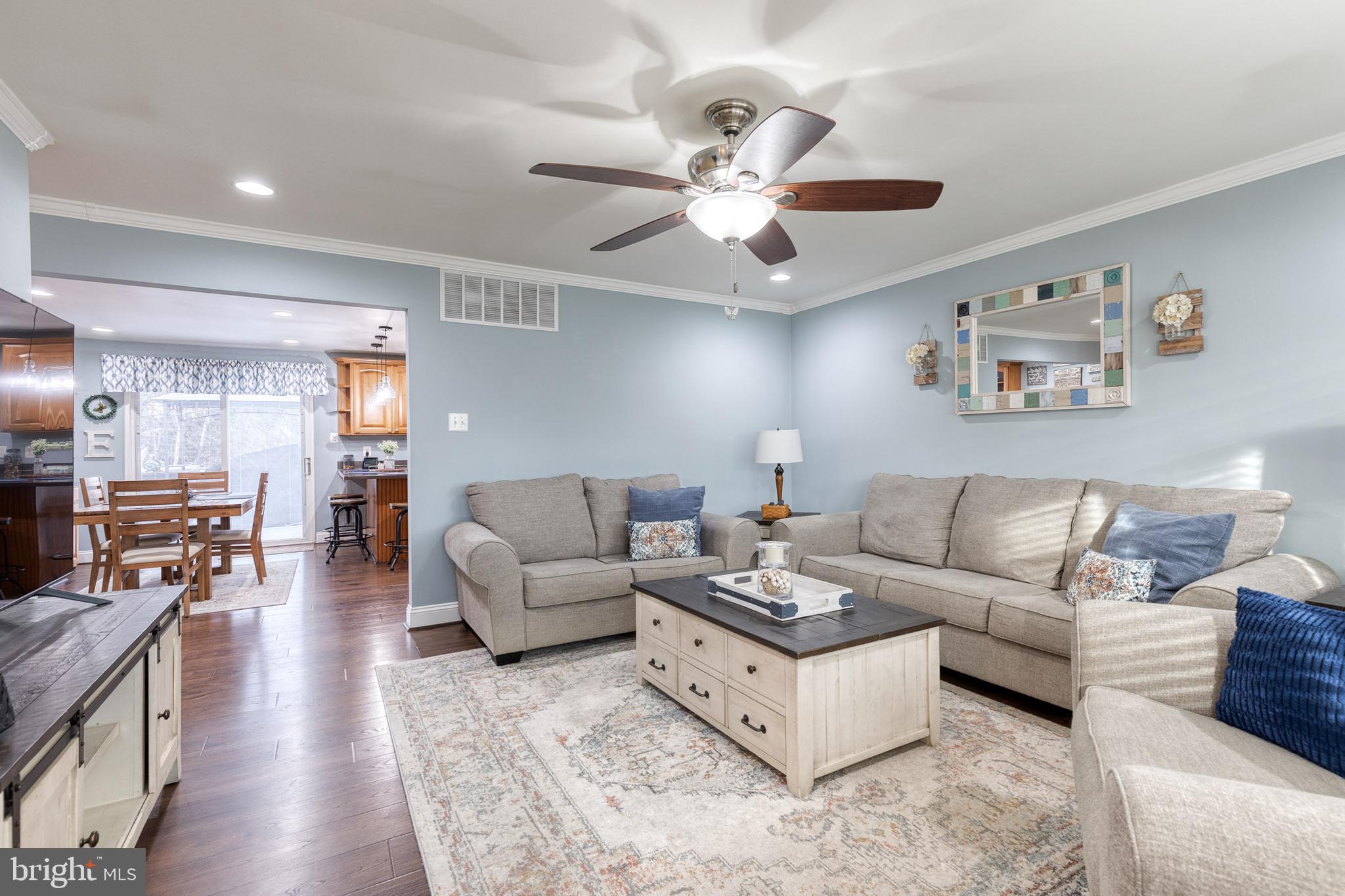 CANTONSVILLE - Residential