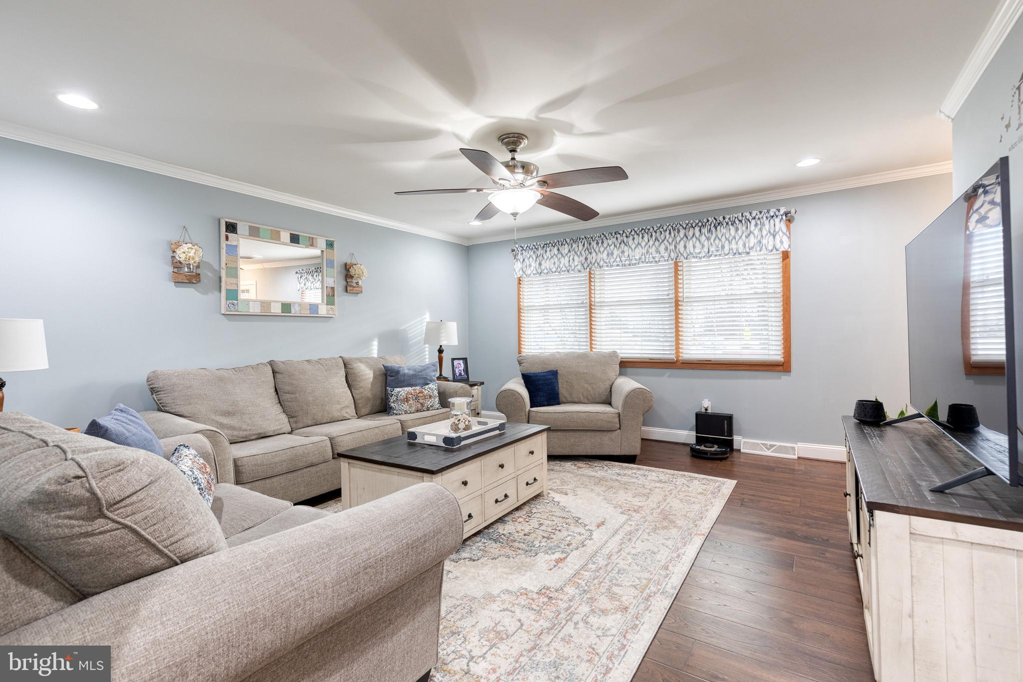 CANTONSVILLE - Residential