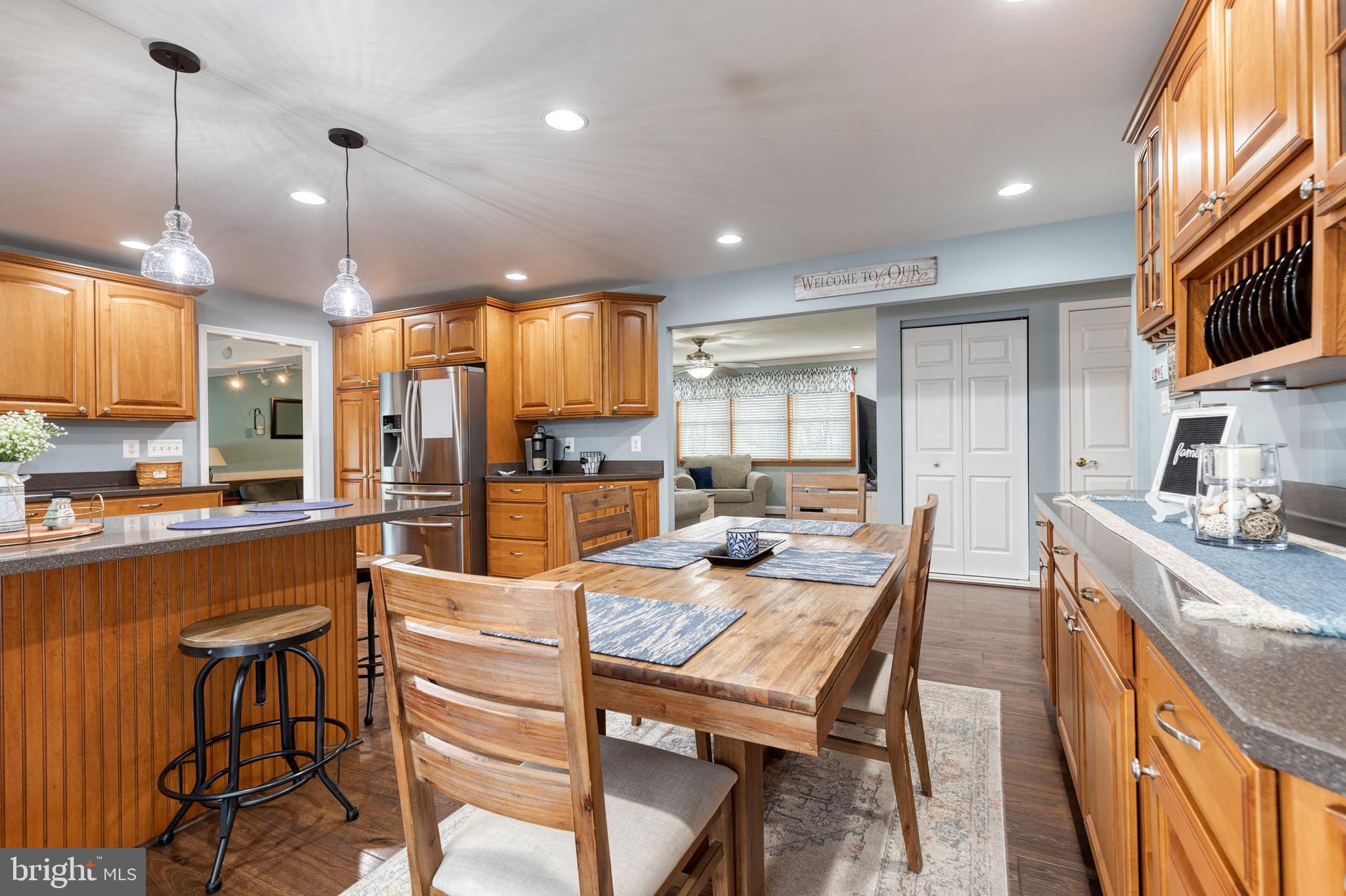 CANTONSVILLE - Residential