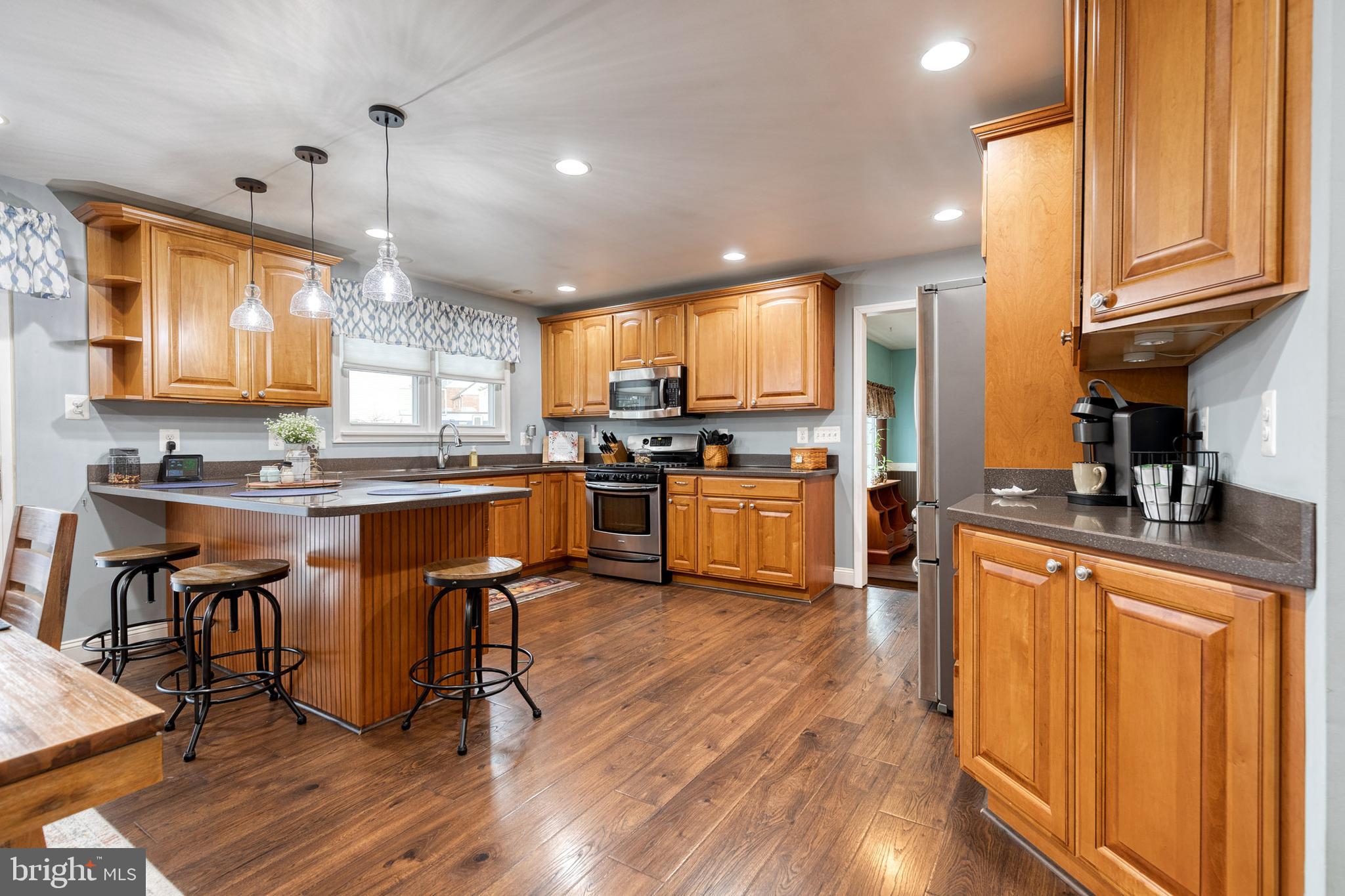 CANTONSVILLE - Residential