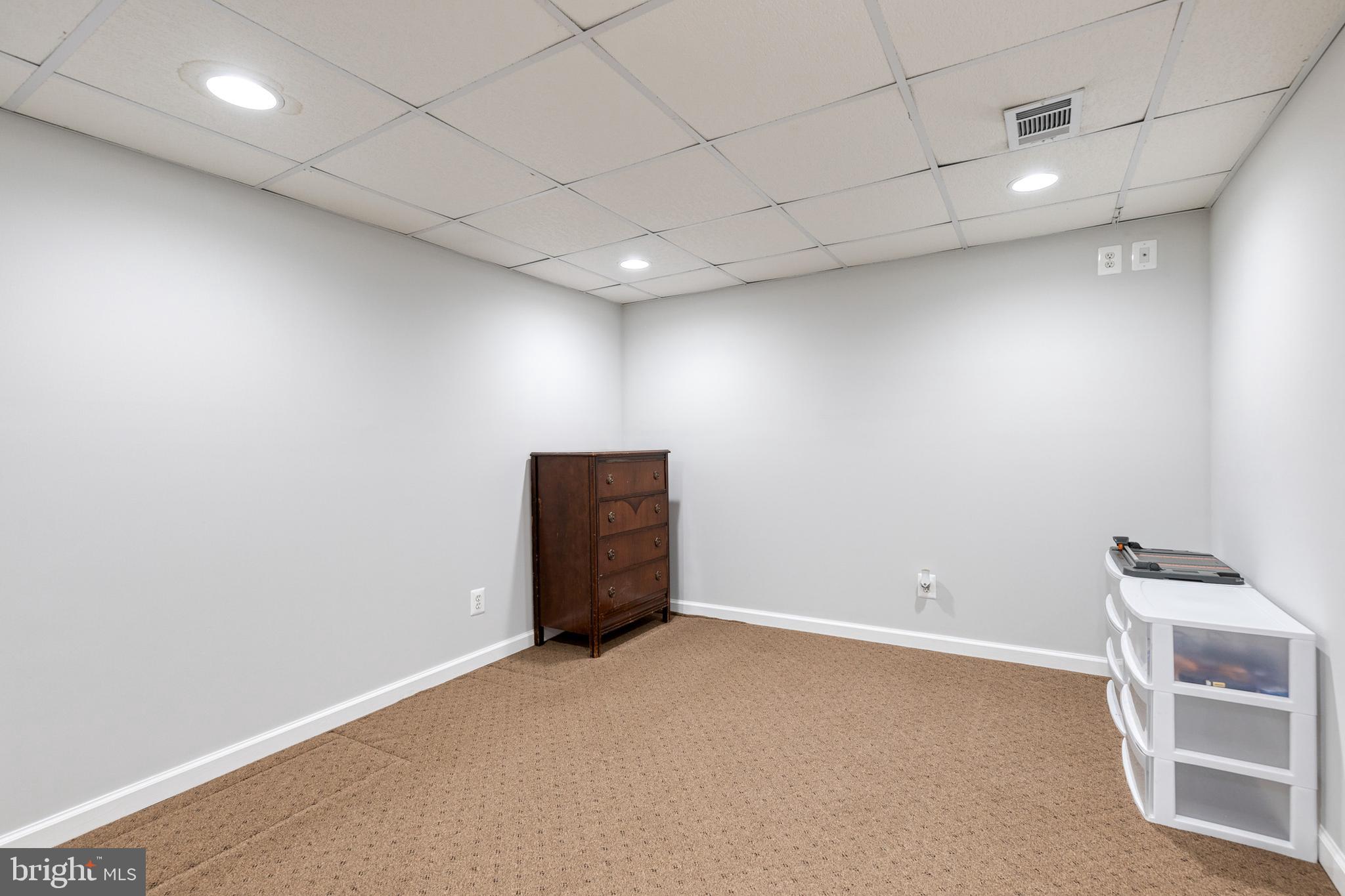 CANTONSVILLE - Residential