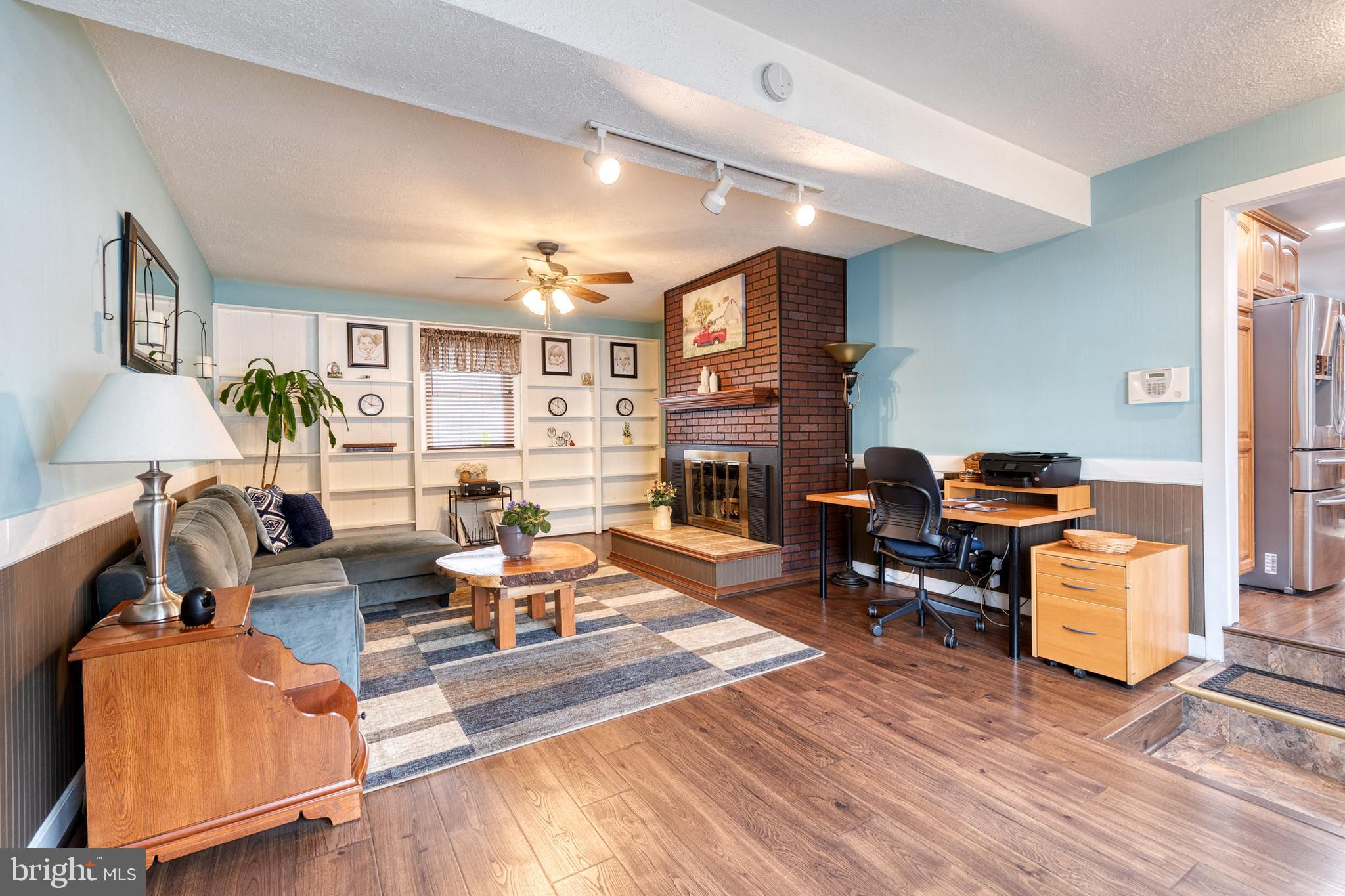 CANTONSVILLE - Residential