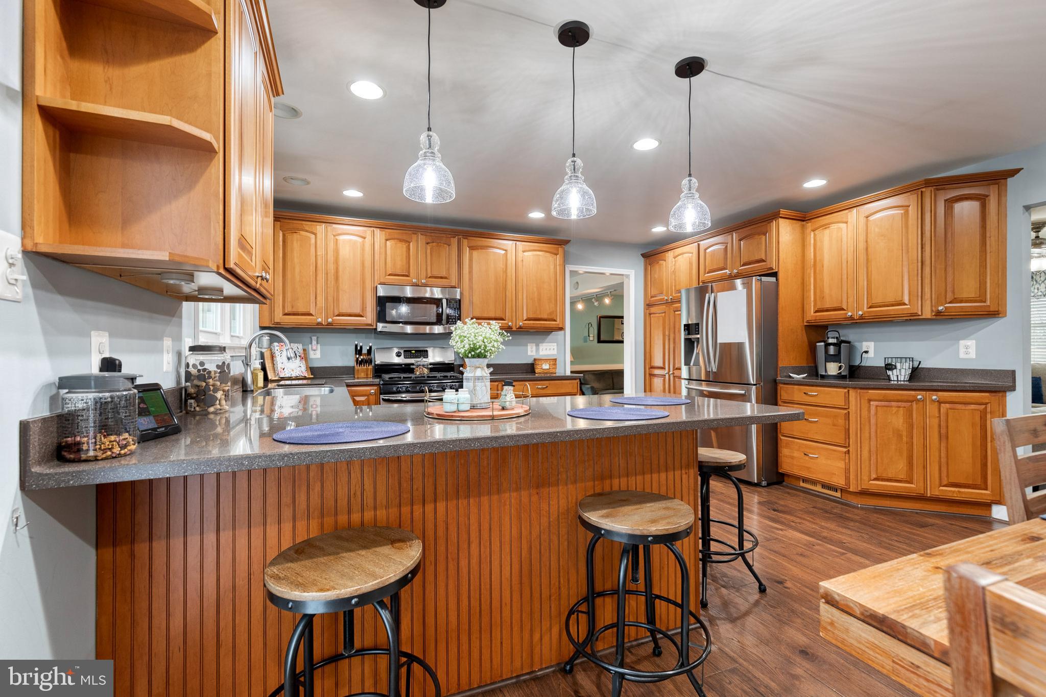 CANTONSVILLE - Residential