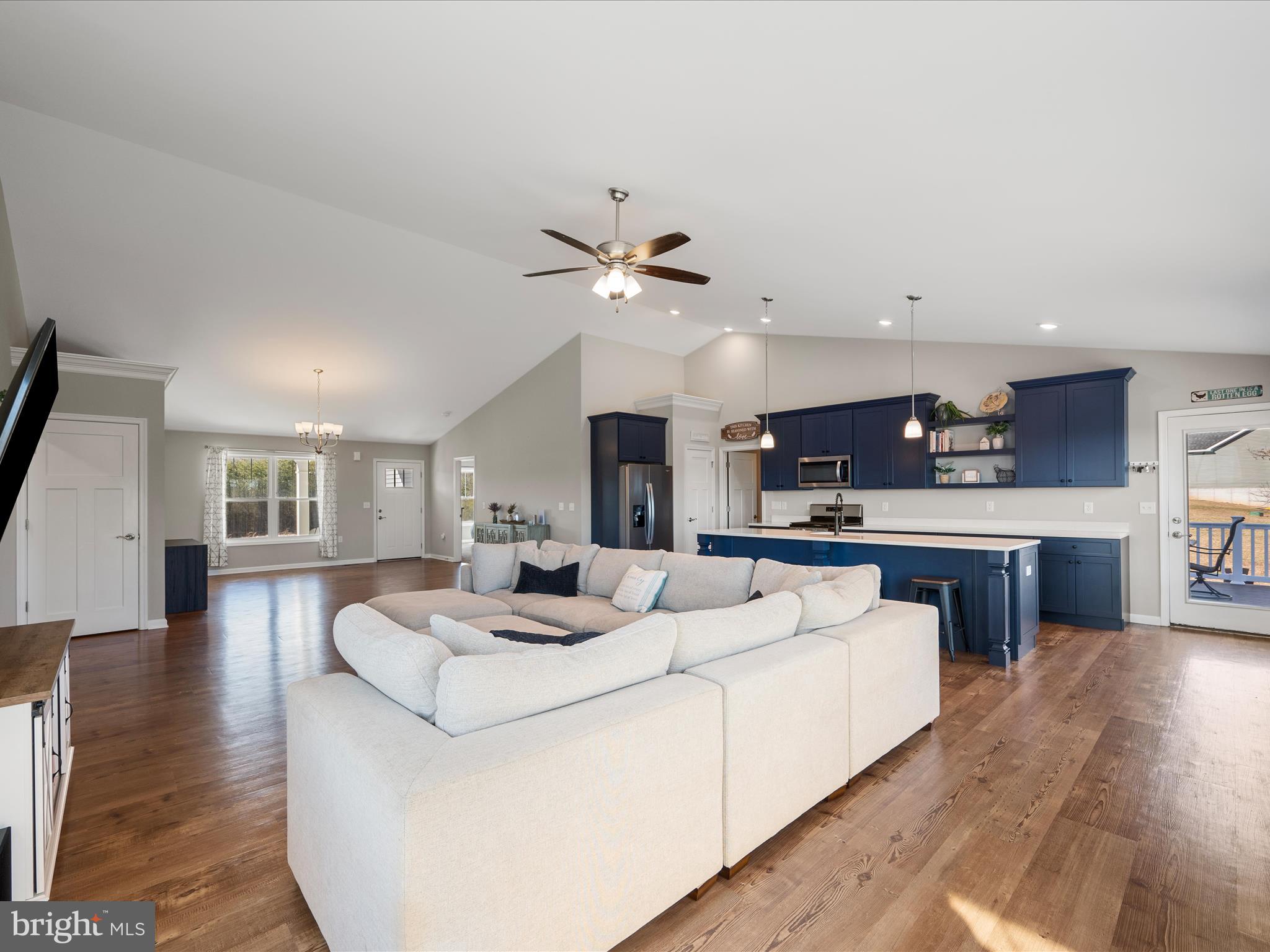 CHESTNUT HILL ESTATES - Residential