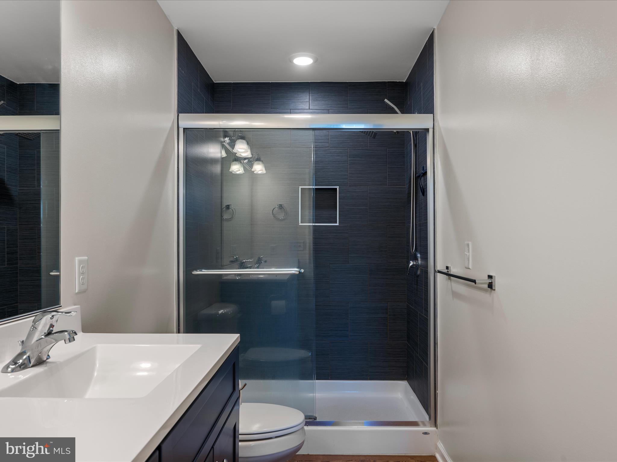 CHESTNUT HILL ESTATES - Residential