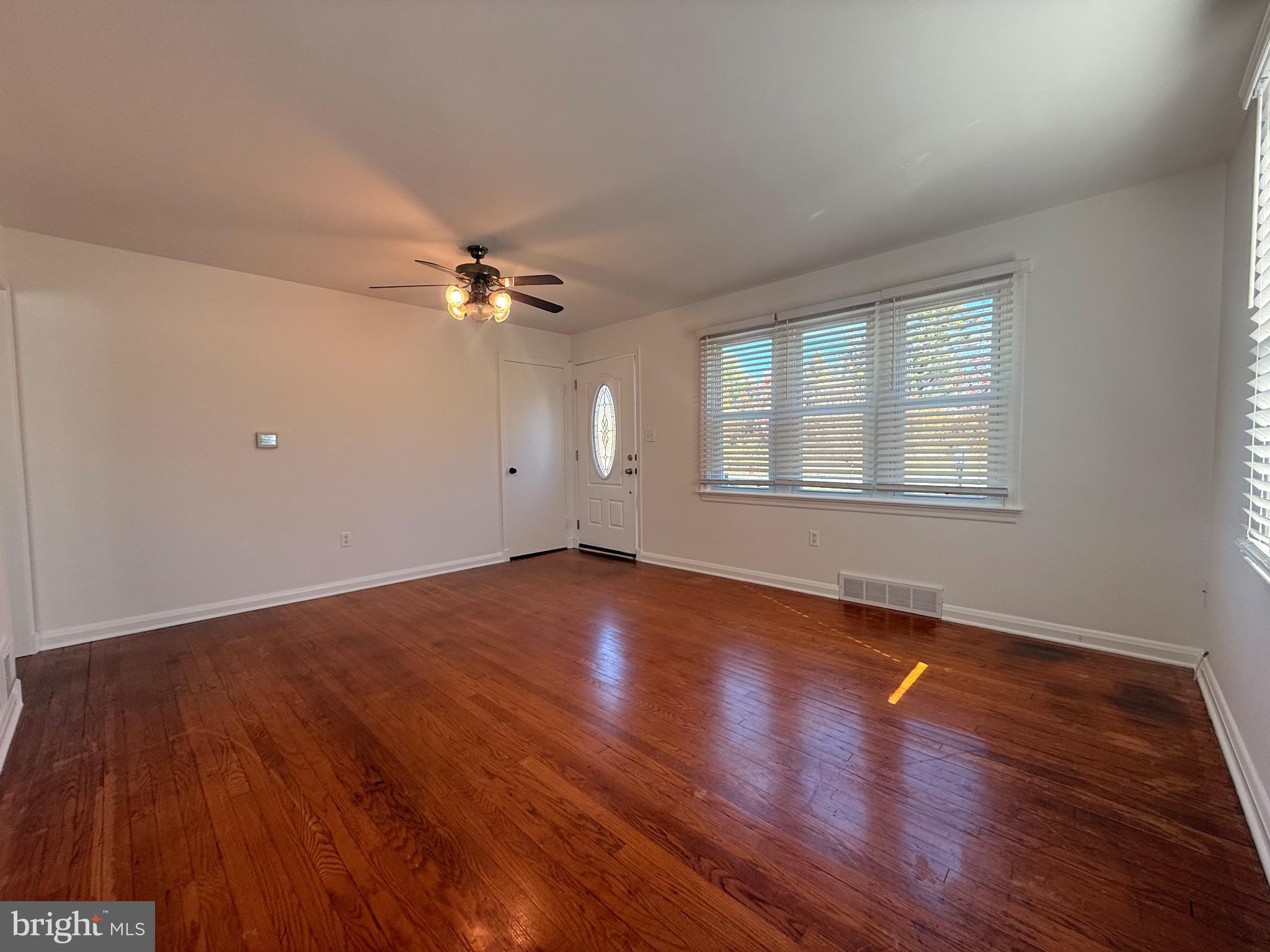 HAMPSTEAD - Residential