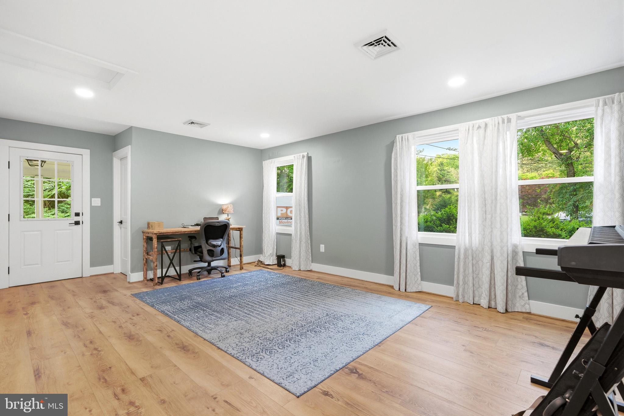 TOWN CREEK - Residential