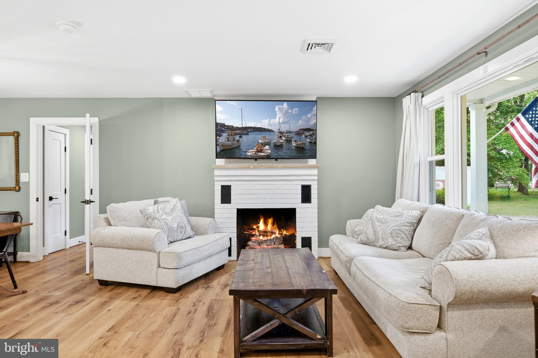 TOWN CREEK - Residential