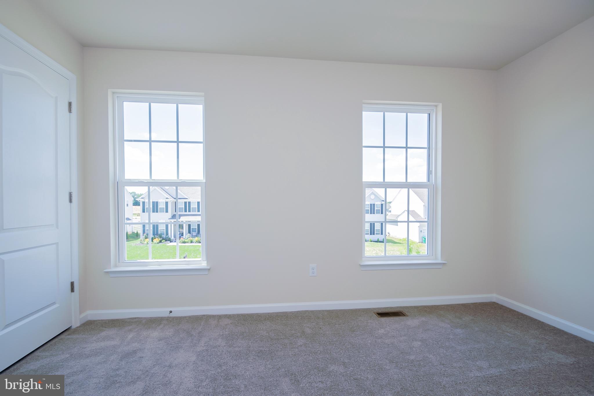 HERITAGE TRACE - Residential