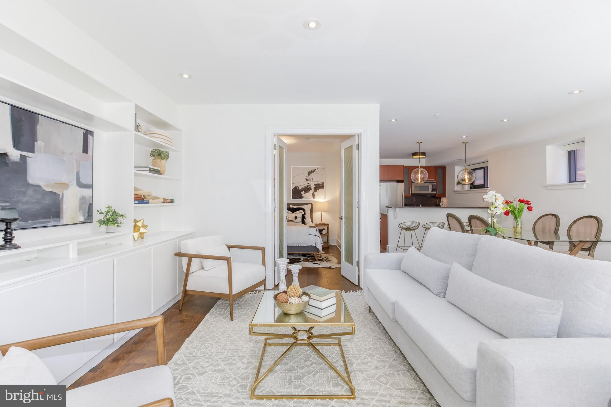 2109 10TH STREET NW G01