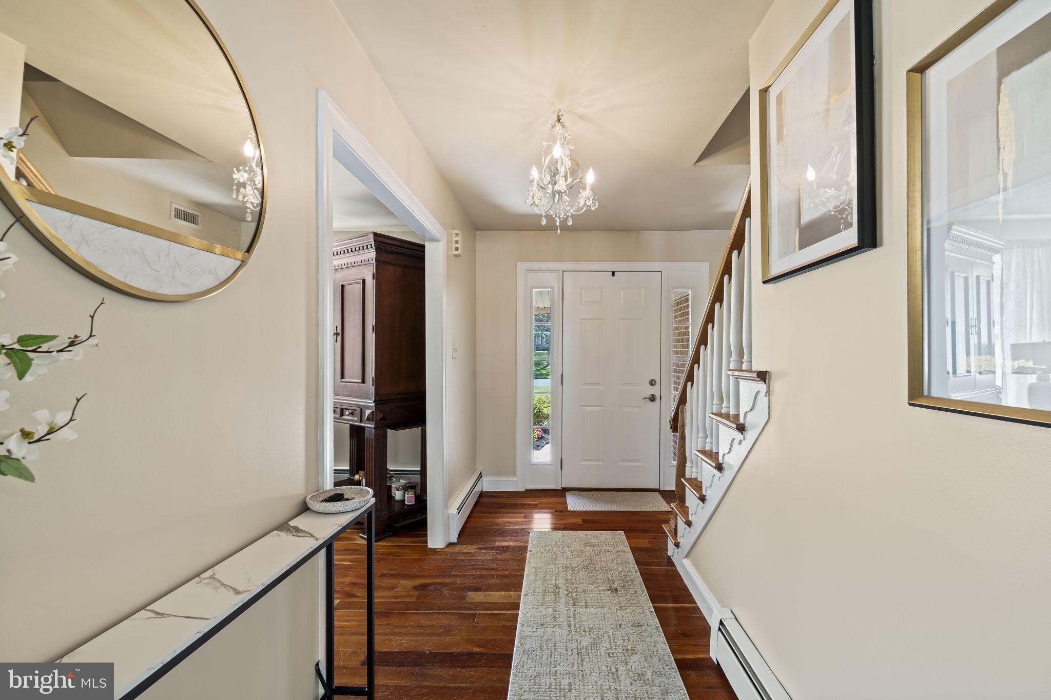 BELCOURT MANOR - Residential