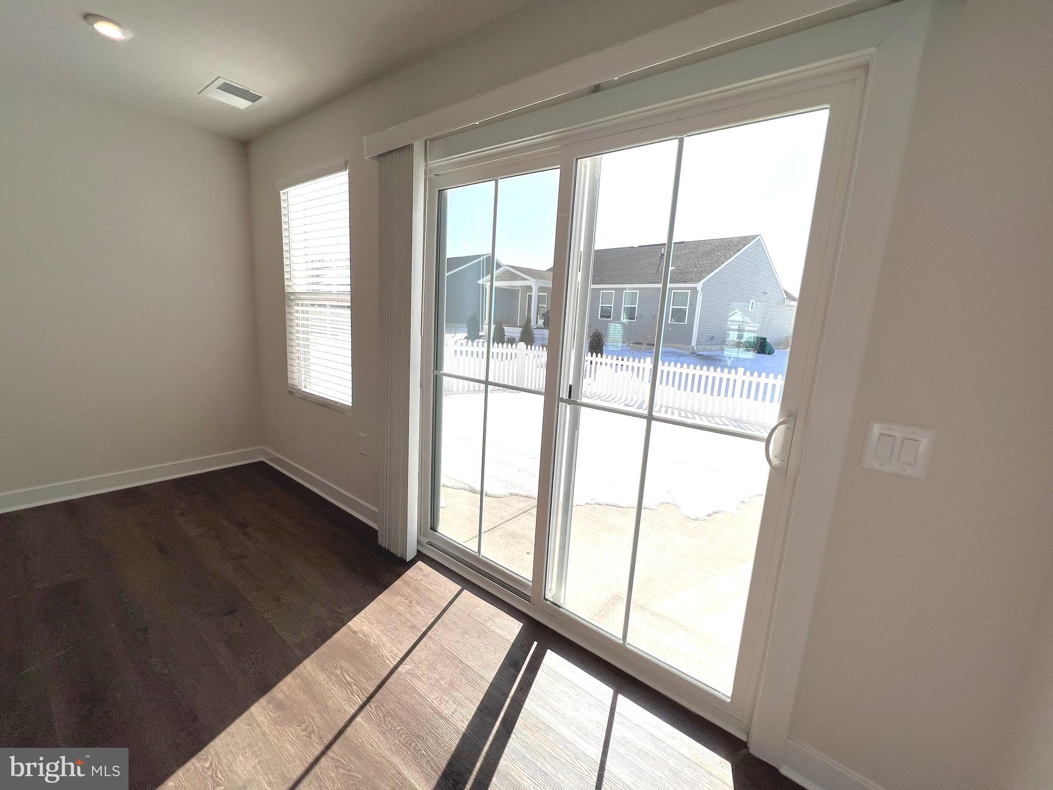 MILFORD PONDS - Residential