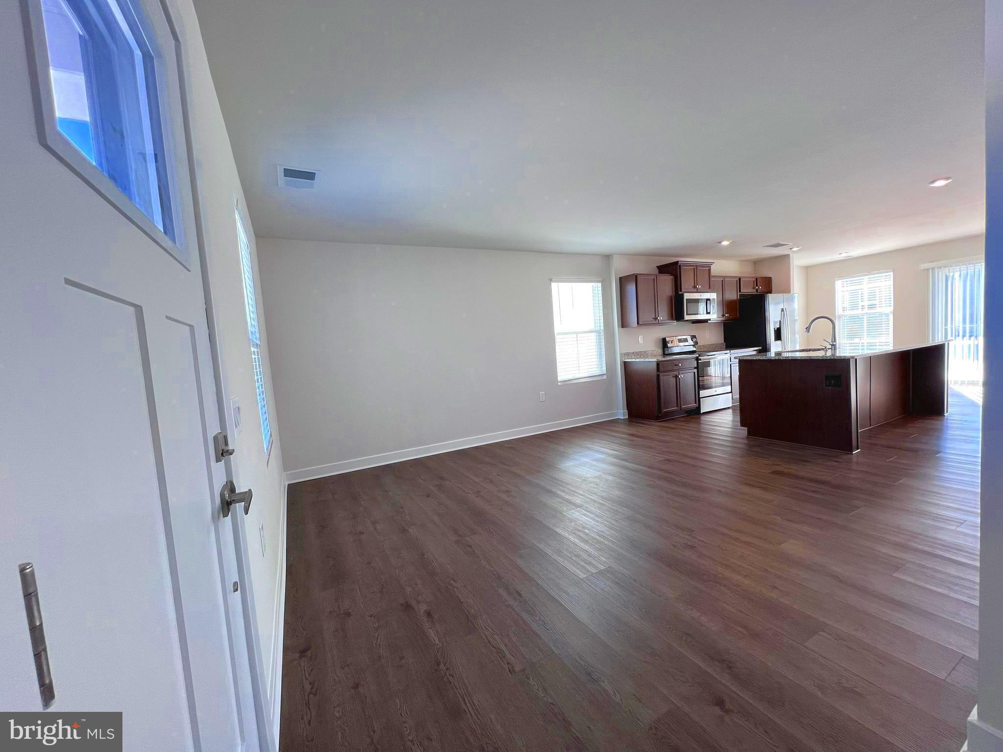 MILFORD PONDS - Residential