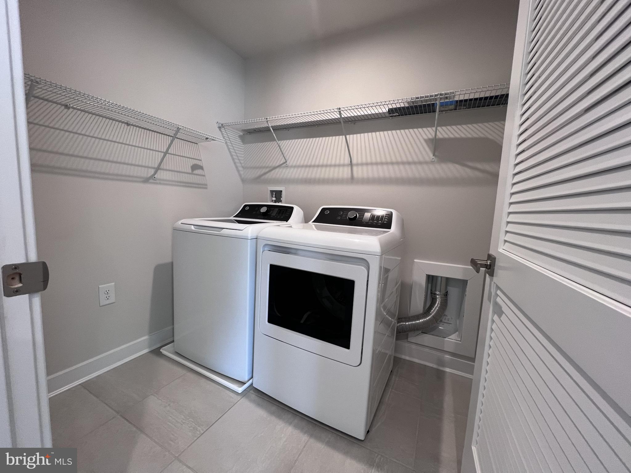 MILFORD PONDS - Residential