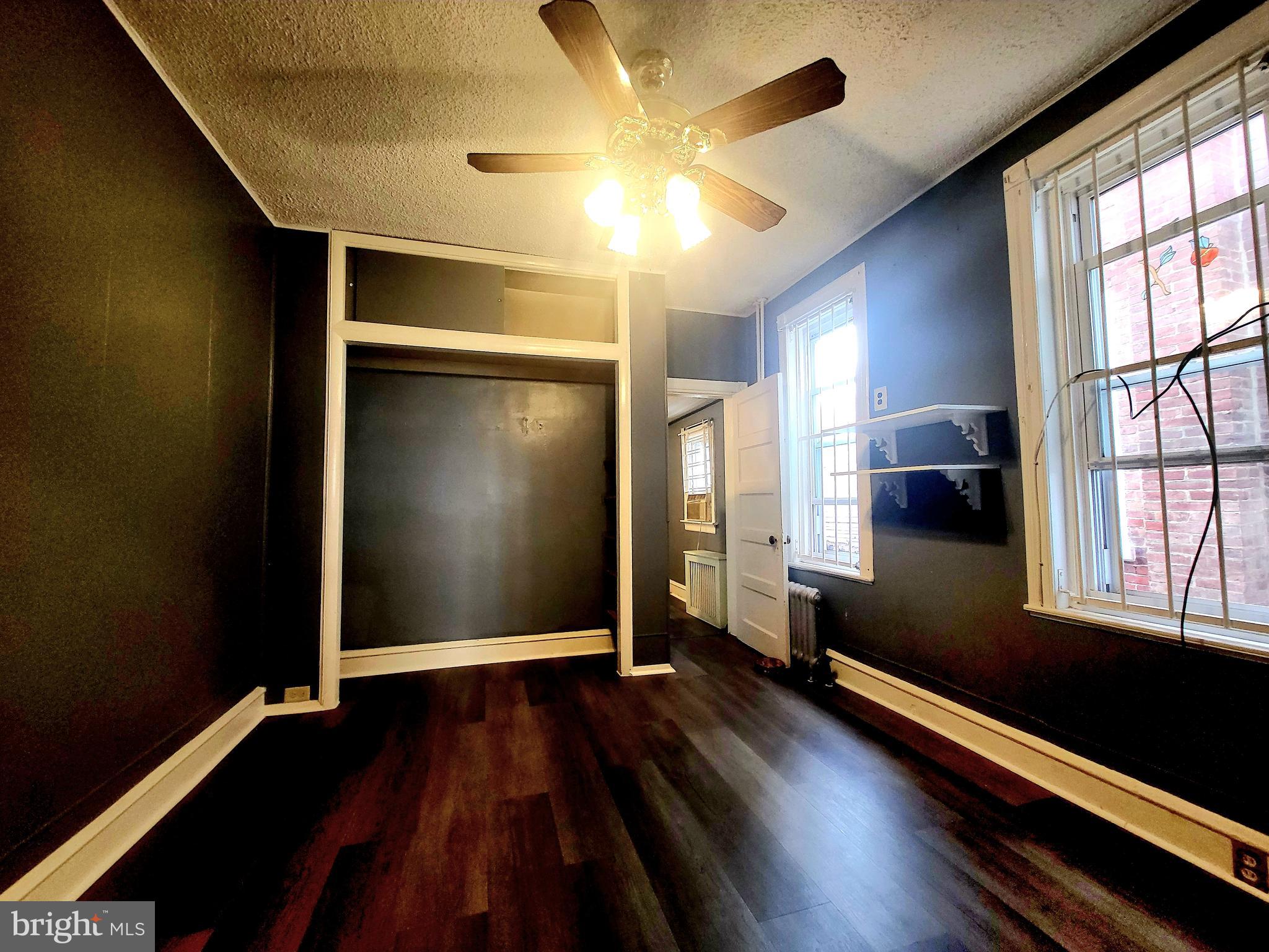 HUNTING PARK - Residential