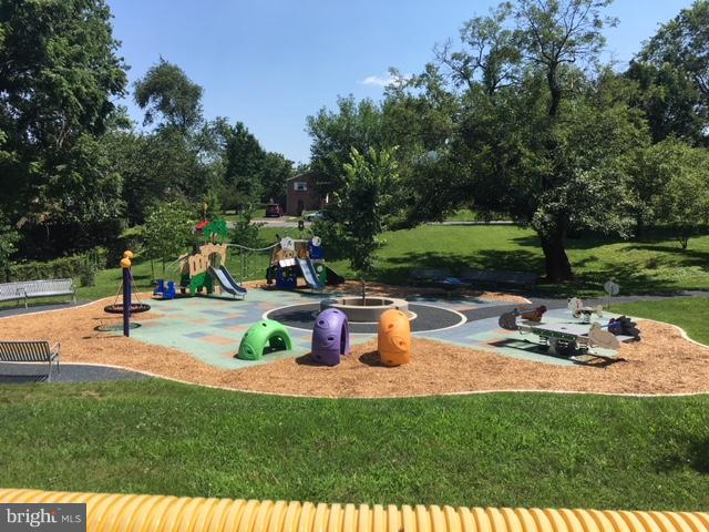 HOLMES - Residential Lease