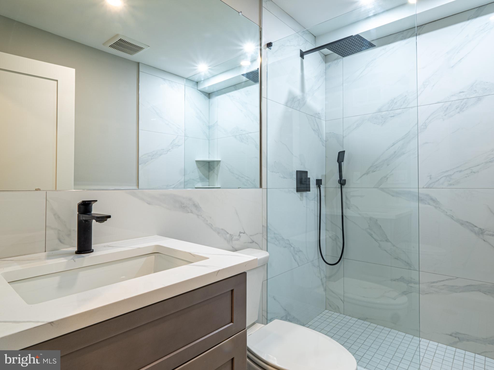 BELLA VISTA - Residential Lease