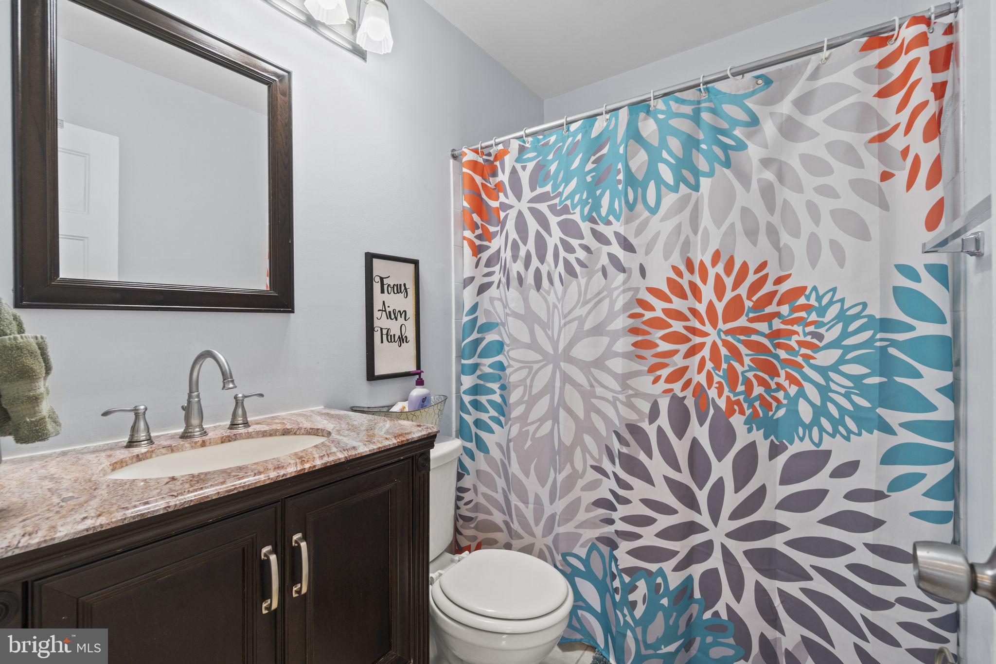 LAKE RIDGE/PROMONTRY OAK - Residential