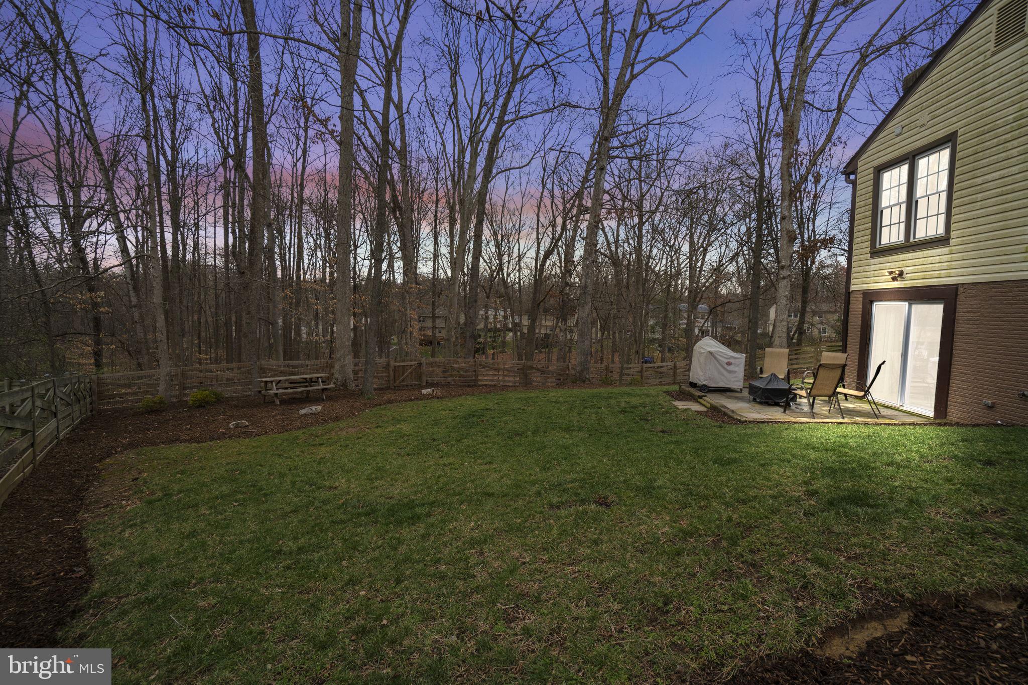 LAKE RIDGE/PROMONTRY OAK - Residential